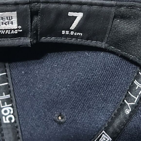 🔥⚾️ BOSTON RED SOX New Era 59Fifty On Field Fitted Hat - PERFECT!!! - Sz 7 - Picture 7 of 7